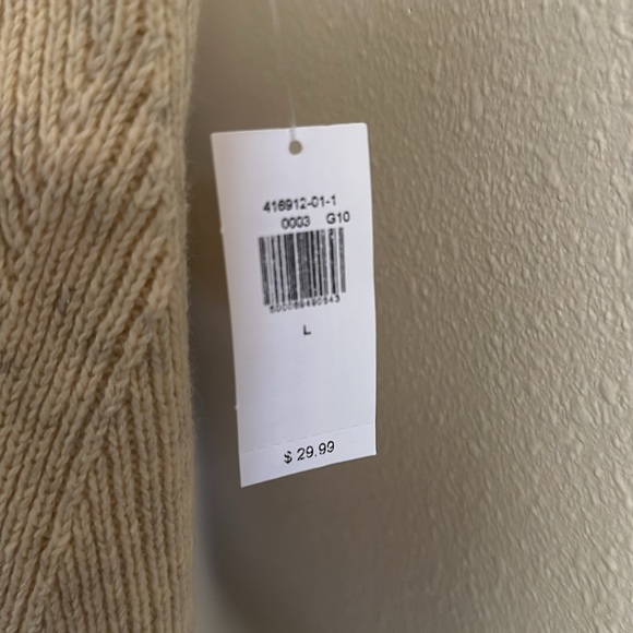 Sweater Tank - Picture 3 of 4